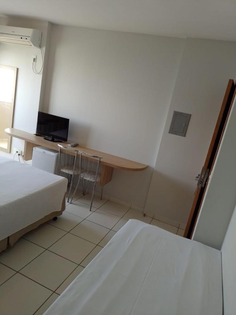 Golden Dolphin Express - Viva Ferias Apartman Caldas Novas Kültér fotó